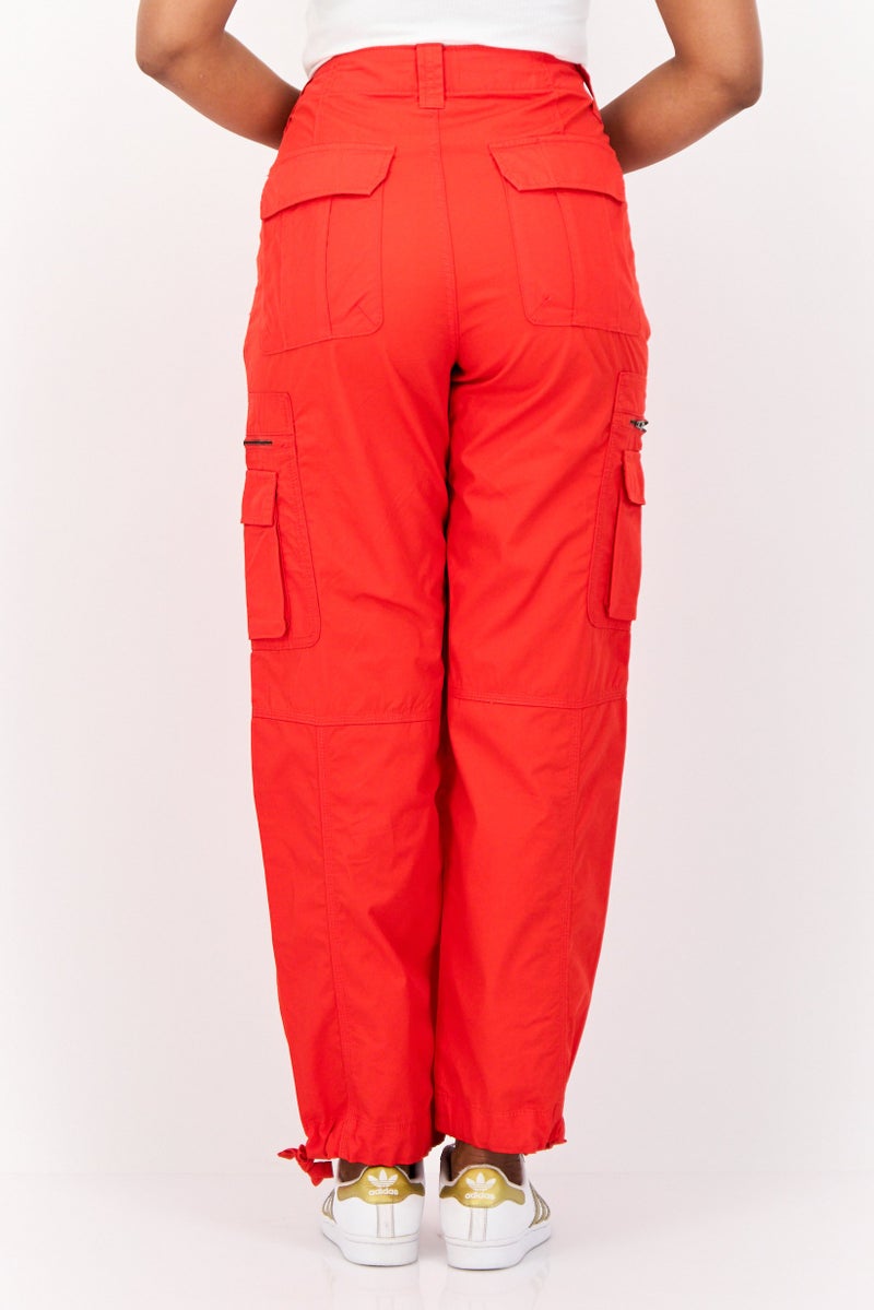 ESPRIT سروال كارجو نسائي مستقيم بخصر مرتفع بلون أحمر - Image 2