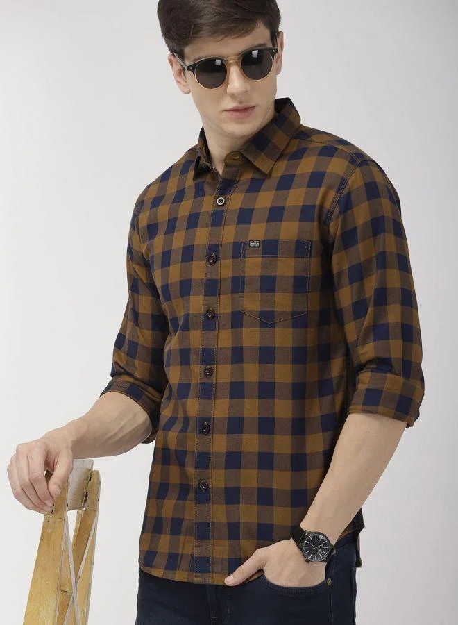 شركة المرآب الهندية Men Slim Fit Checkered Full Sleeves Cutaway Collar Casual Shirt