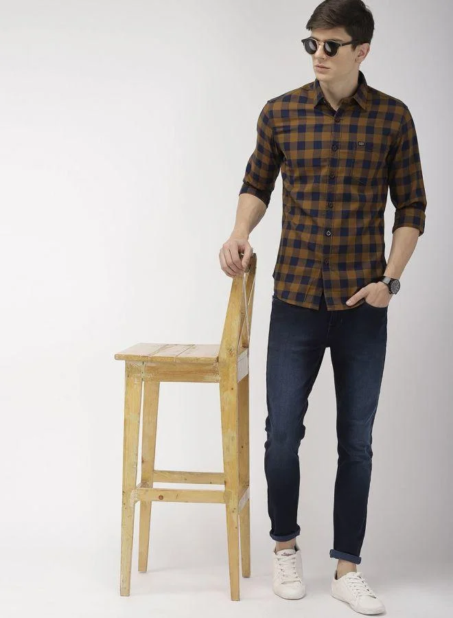 شركة المرآب الهندية Men Slim Fit Checkered Full Sleeves Cutaway Collar Casual Shirt