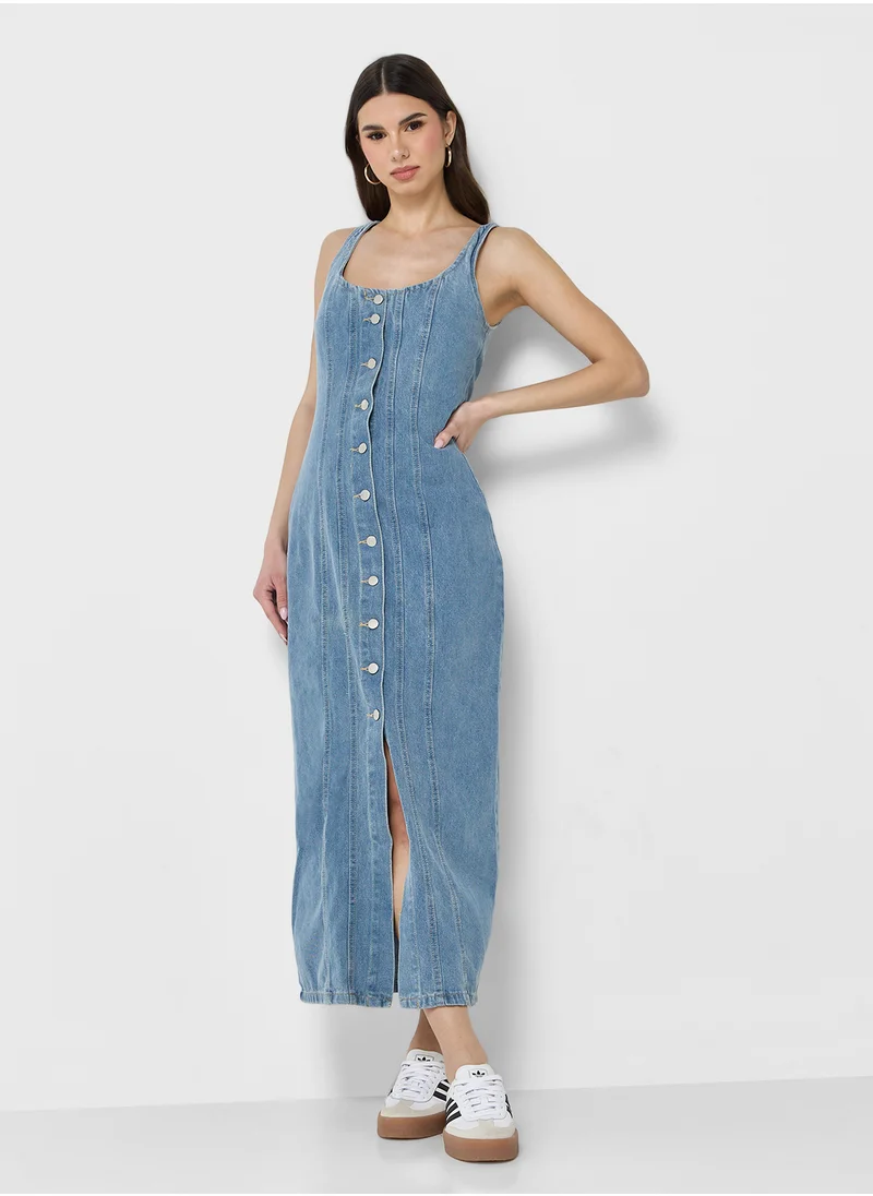 جينجر Strappy Denim Button Down Maxi Dress