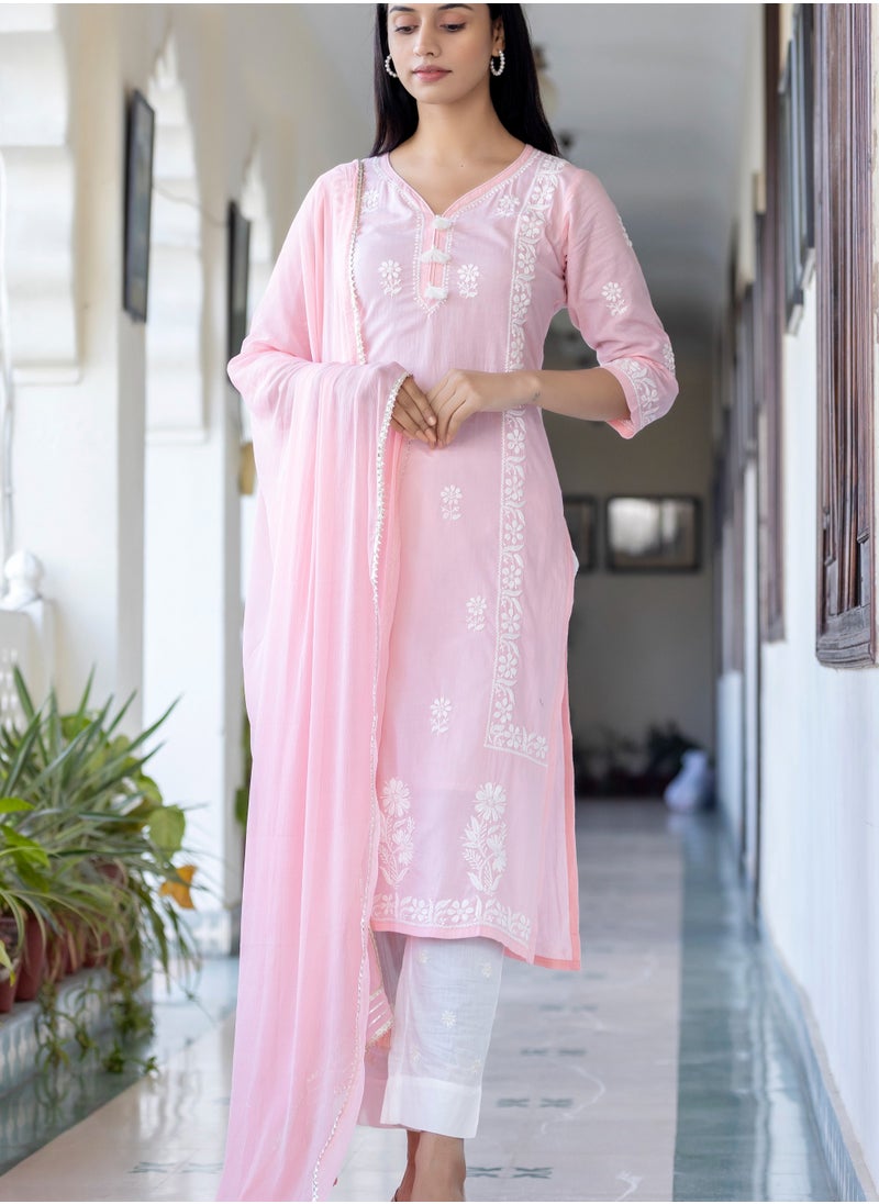 Elegant Pink Cotton Hand Embroidered Chikankari Suit Set for Women - pzsku/ZA23B77CE332FF2AB80DEZ/45/_/1739435477/44650dc9-91da-4333-9d4b-2a6505e173d0