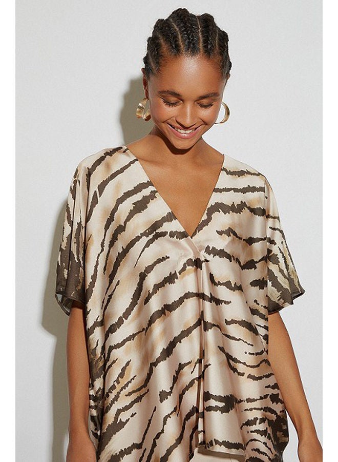 BSB Satin printed blouse - Image 3