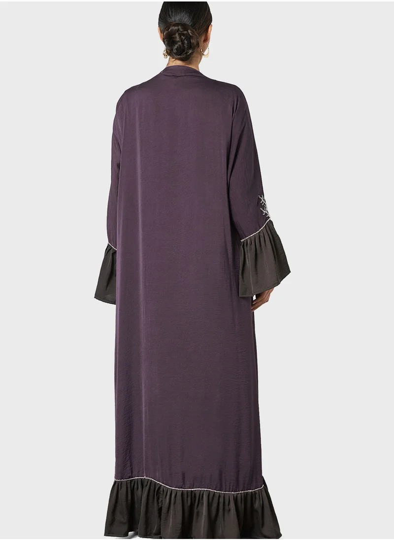 Threadz by Ajooni Flared Sleeve Abaya