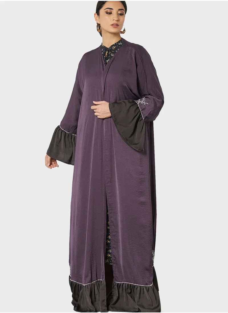 Threadz by Ajooni Flared Sleeve Abaya