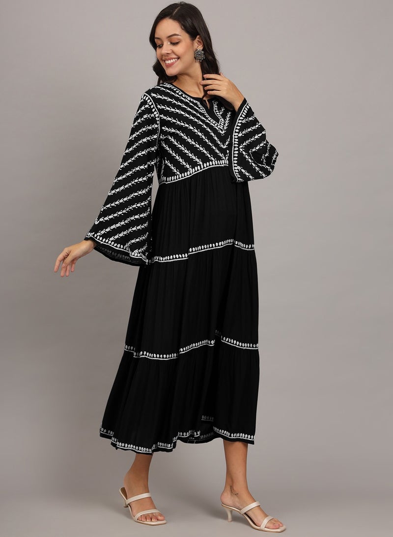 الايا جلابية شيكانكاري مودال مطرزة يدوياً-AL4015  - Image 4