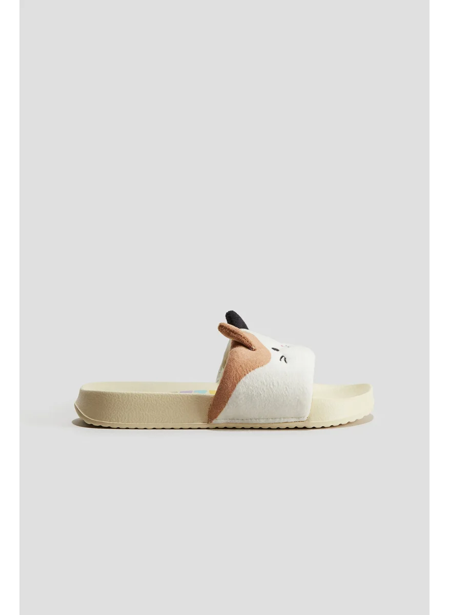 H&M Pool Shoes