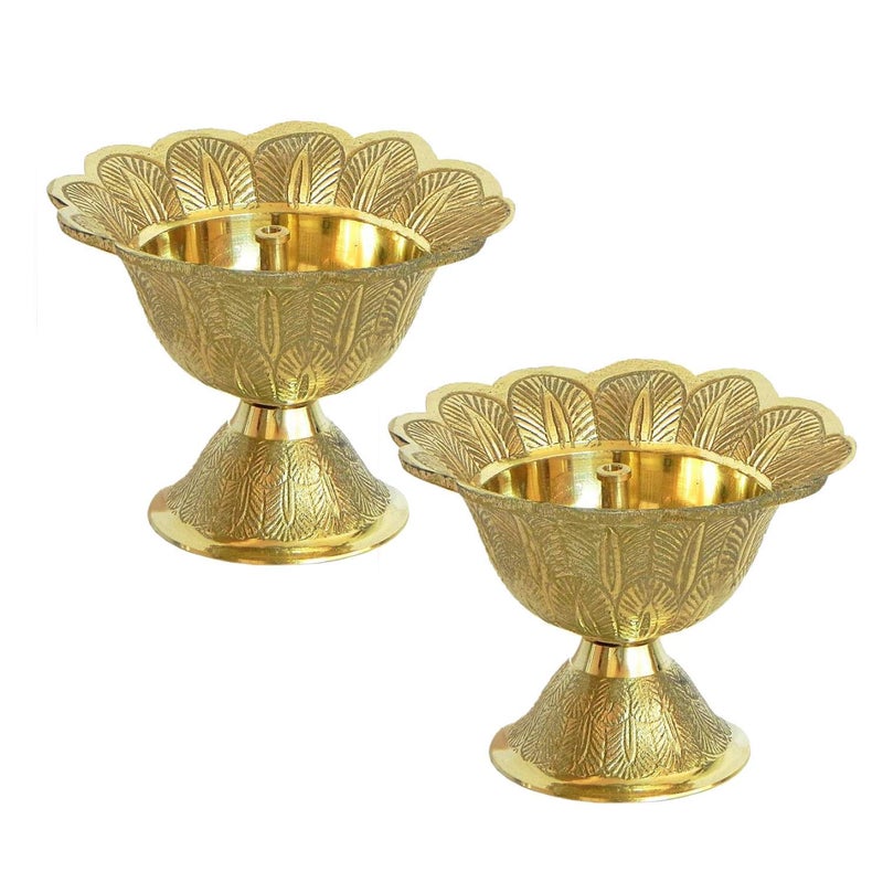 Tip 'n' Top Tip n Top Brass Traditional Design Lotus Akhand Diya Oil Lamp for Home Pooja and Decoration Size 5 CM Height Pack of 2 Gold
