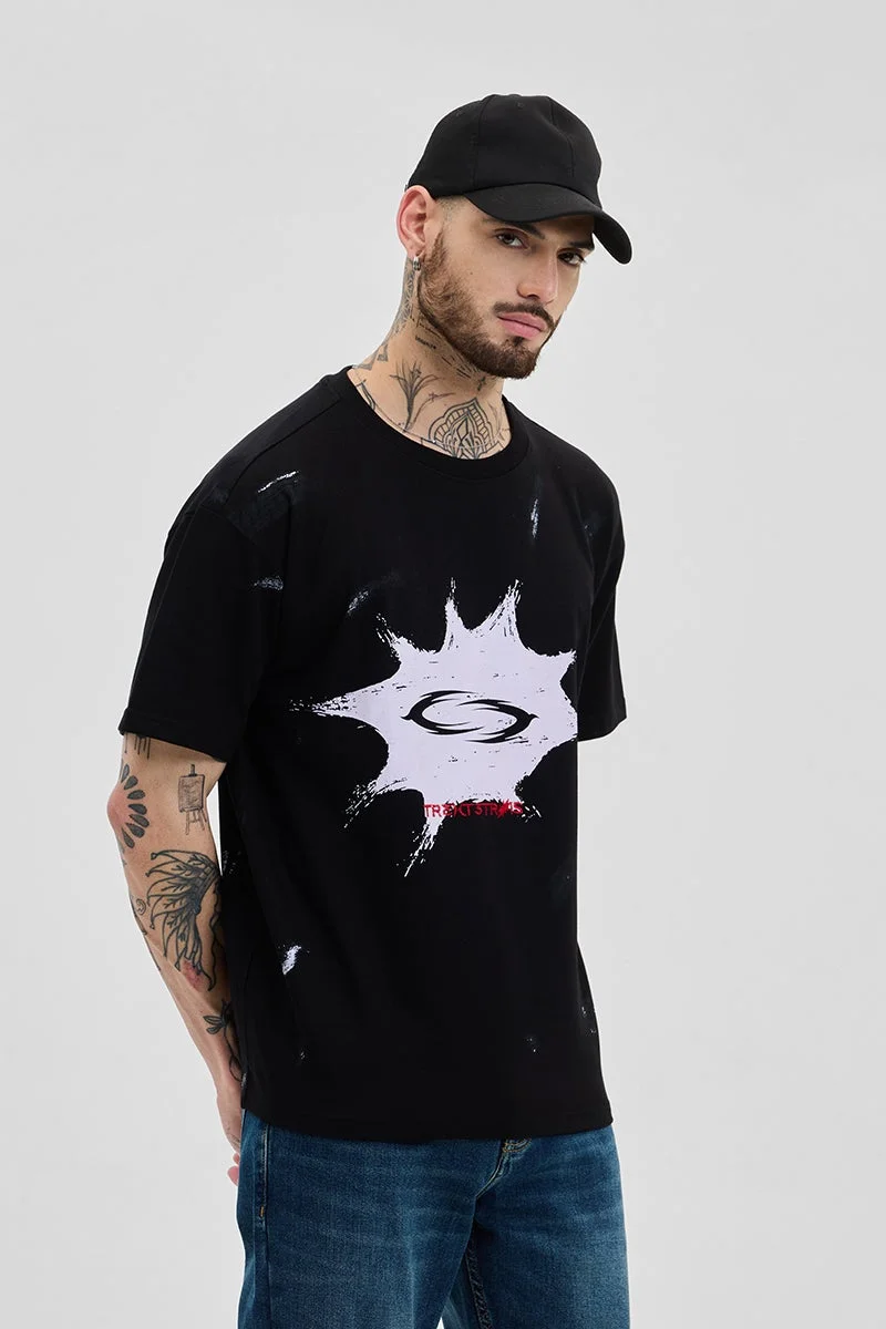 سنيتش تيشيرت أسود مطبوع بقصة واسعة