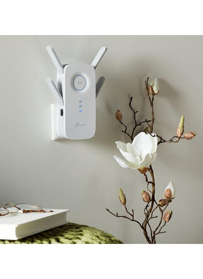 Archa - TP-Link AC2600 Dual Band Mesh Wi-Fi Range Extender, Wi-Fi Booster/Hotspot with 1 Gigabit Port, Dual-Core CPU, Built-In Access Point Mode, Works with Any Wi-Fi Router, Easy setup, UK Plug (RE650) - Image 1