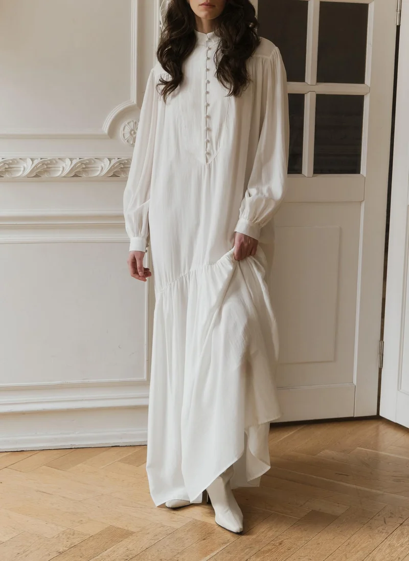 Lichi Voluminous maxi dress with long sleeves