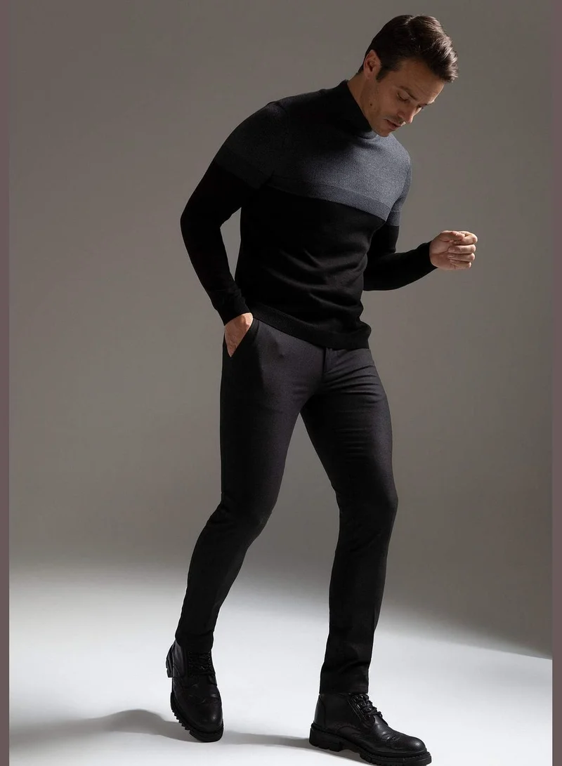 ديفاكتو Man Woven Trousers