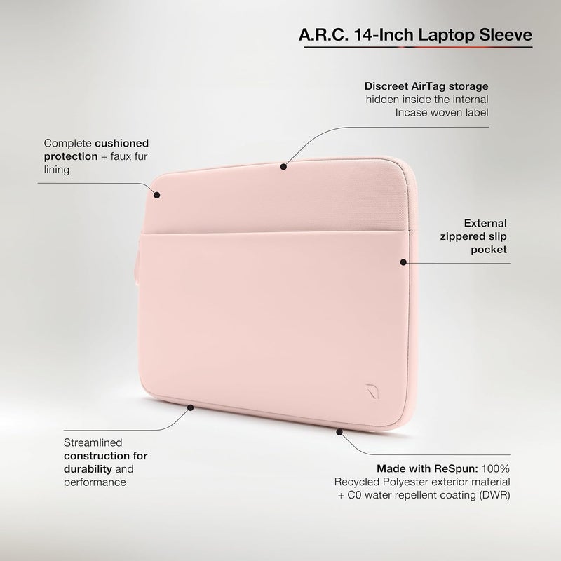 إنكيس غلاف Incase A.R.C. المصنوع من ReSpun 100% بوليستر معاد تدويره - لحواسيب MacBook/Laptop مقاس 13 بوصة و14 بوصة ولأجهزة iPad/Tablet - مع بطانة فر��ء صناعي مبطنة، وجيب خارجي بسحاب - لون الخوخ - Image 3