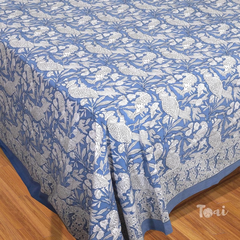TOAI Bedsheet for Double Bed King Size 108 x 108 100 Pure Cotton 210TC Hand Block Printed Jaipuri Bed Sheet 2 Reversible Pillow Covers 18x27 Blue White Parrots - Image 4