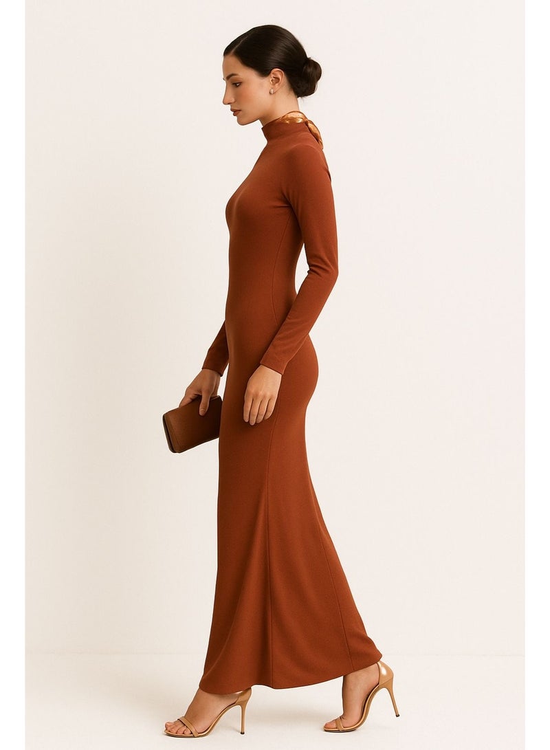Influence Germany Stylish rust-colored long-sleeve maxi dress with a mock neckline and a sleek, fitted silhouette - Image 2