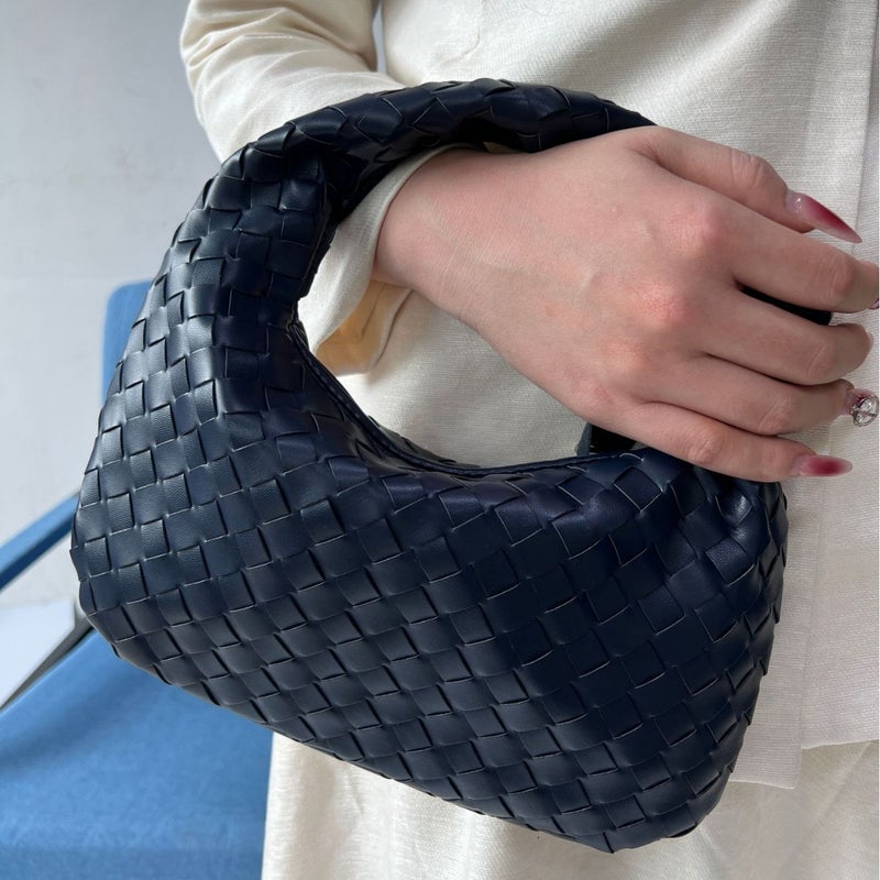 A Large Number Of Selling Handmade Woven Bag Horn Clouds Dumplings Bag Price - Image 2