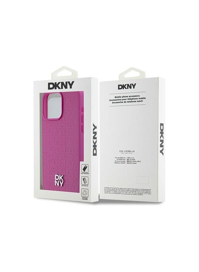 DKNY Pure حافظة جلدية صلبة وردية اللون مقاس 6.7 بوصة لجهاز 15 Pro Max بنقشة حرف واحد وشعار معدني - Image 5
