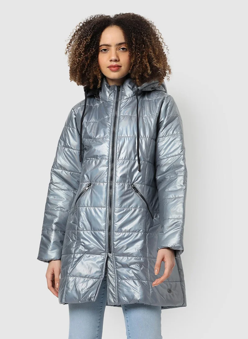 Campus Sutra Women's Silver Metallic Quilted Puffer Jacket With Zip Closure For Casual Wear | Hooded Neck  | Long Sleeve | Zipper Closure | Polyester Jacket Crafted With Comfort Fit For Everyday Wear | Silver