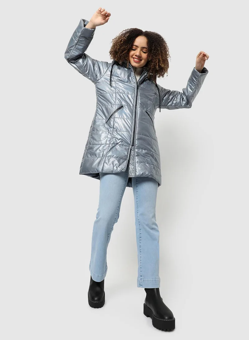 Campus Sutra Women's Silver Metallic Quilted Puffer Jacket With Zip Closure For Casual Wear | Hooded Neck  | Long Sleeve | Zipper Closure | Polyester Jacket Crafted With Comfort Fit For Everyday Wear | Silver