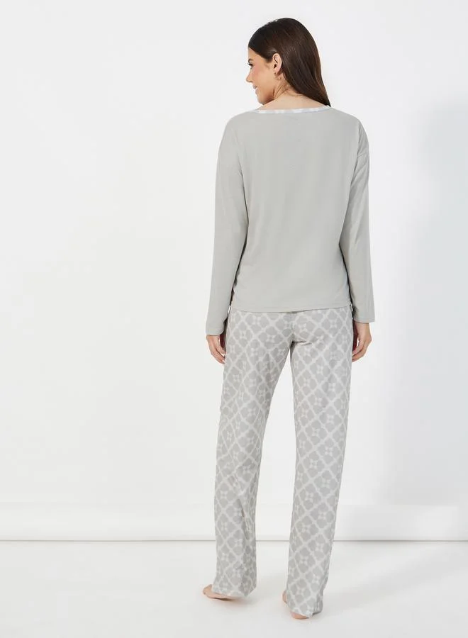 Styli Solid Dropped Shoulder T-Shirt & Printed Pants Pyjama Set