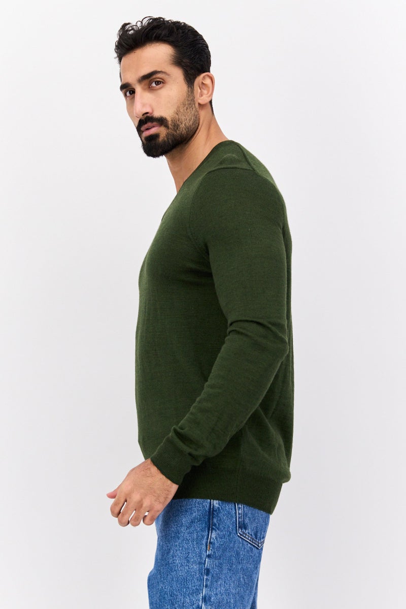 Lyle & Scott Men V-Neck Textured Print Long Sleeves Sweater, Olive - Image 2