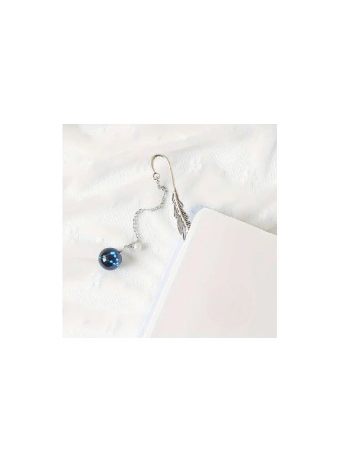 فاصل كتاب بتفاصيل دقيقة ولمسة فلكية مميزه -برج الجدي - Image 1