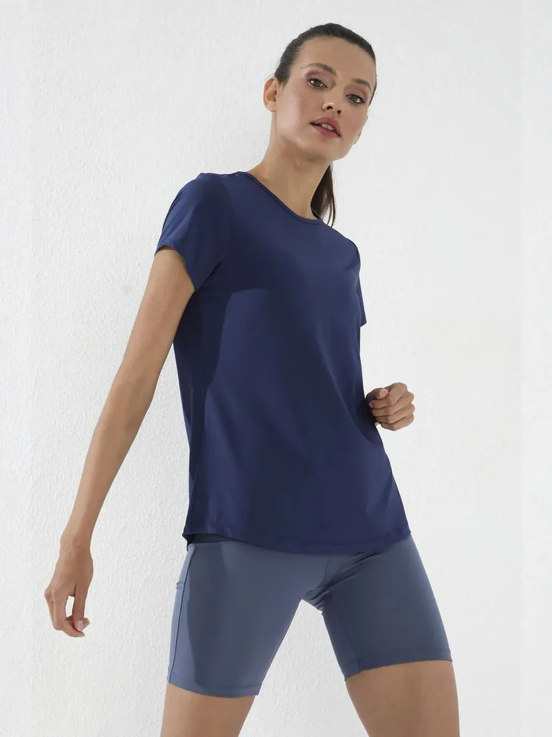 تومي لايف TOMMY Women's Solid Short-Sleeve Crew Neck T-Shirt