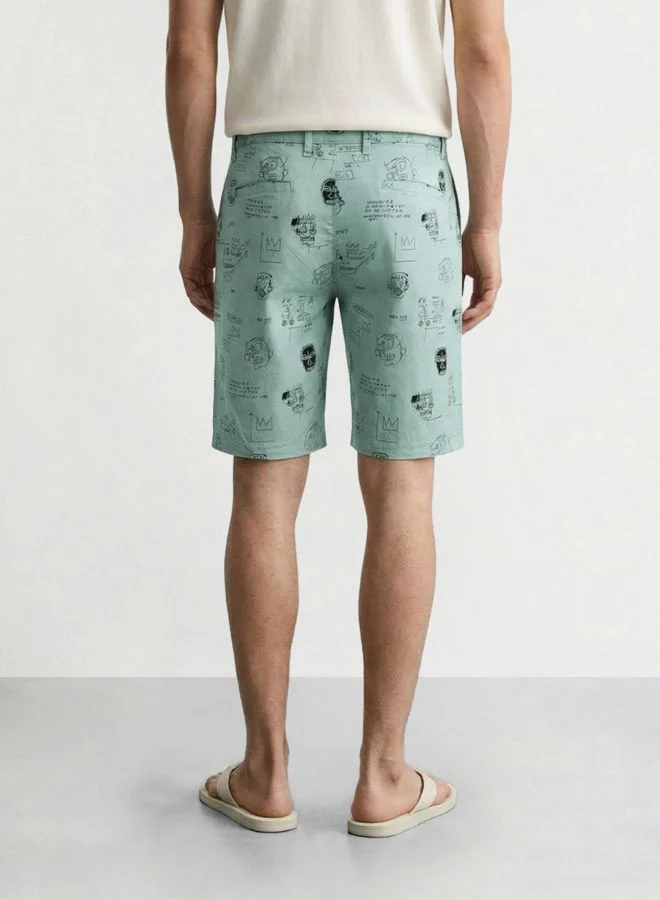 ذا انديان كراج كو Men Slim Fit Doodle Printed Side Pocket Mid-Rise Chino Shorts