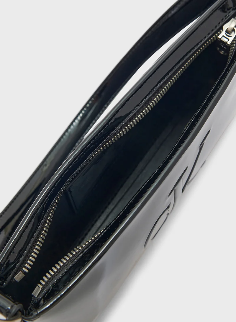 كالفن كلاين جينز Sculpted Crossbody