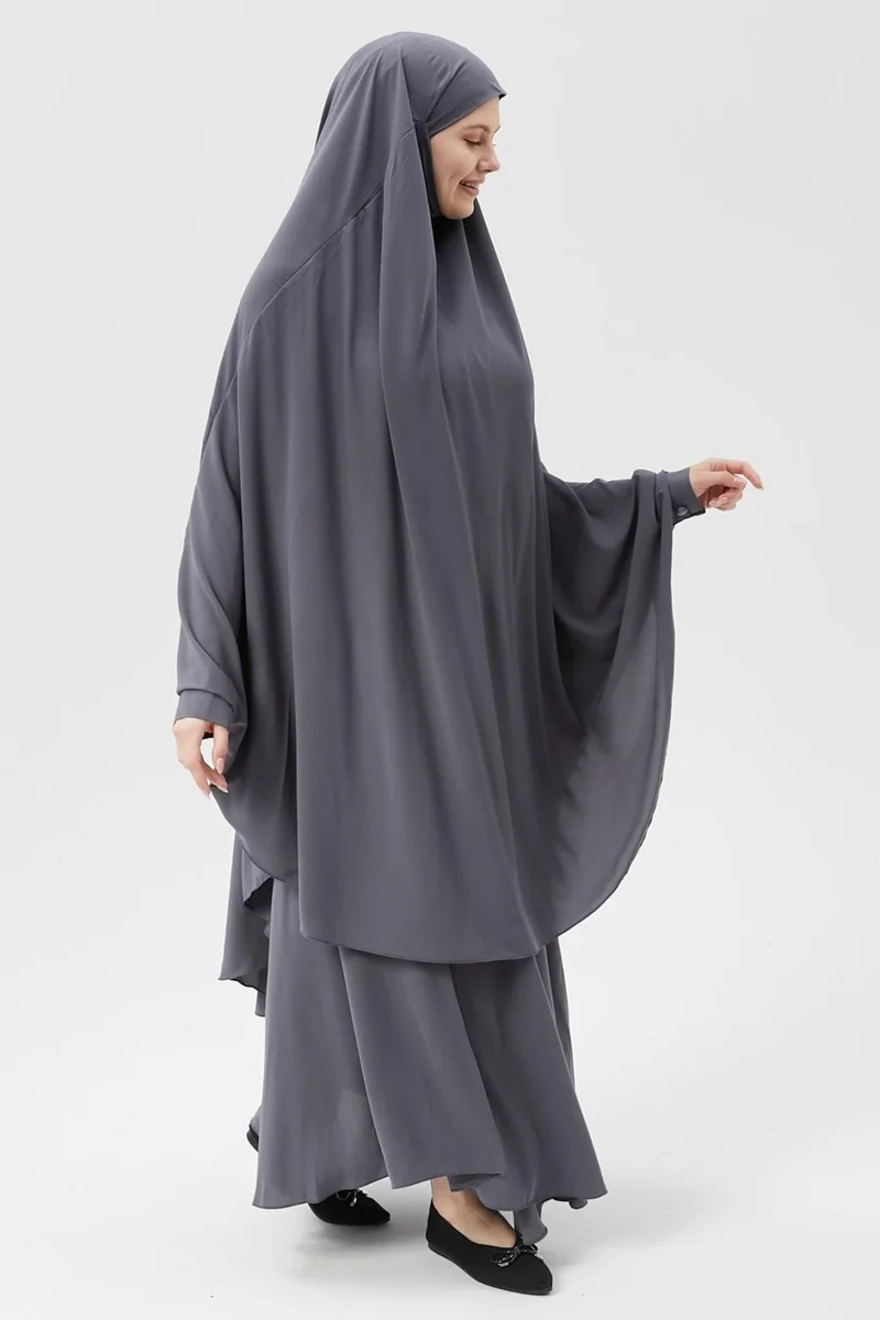التوبة Women's Hijab Medina Silk Bed Sheet Set, Veiled Soufflé and Skirt