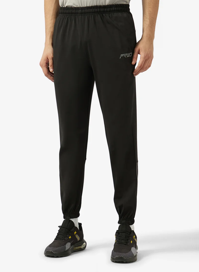 FRWD BACK YOKE JOGGERS  AND REFLECTIVE TAPE AT KNOEE AREA