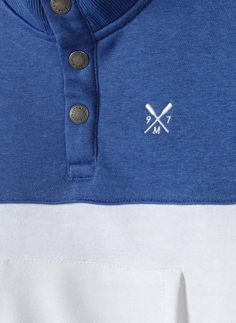MINOTI Boys' Sweatshirt with High Neck, Buttons & Pocket  - Image 4