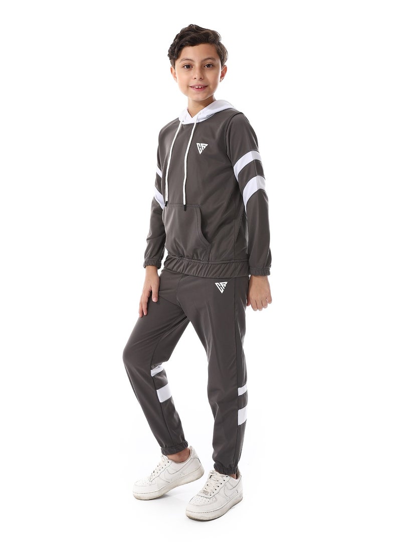 Caesar - Boys Training Suit With Pocket. - Image 1