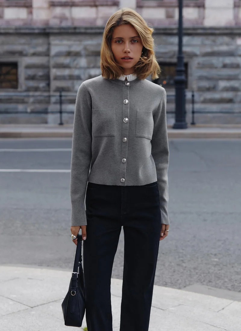 Lichi Cardigan with pleated insert on the collar