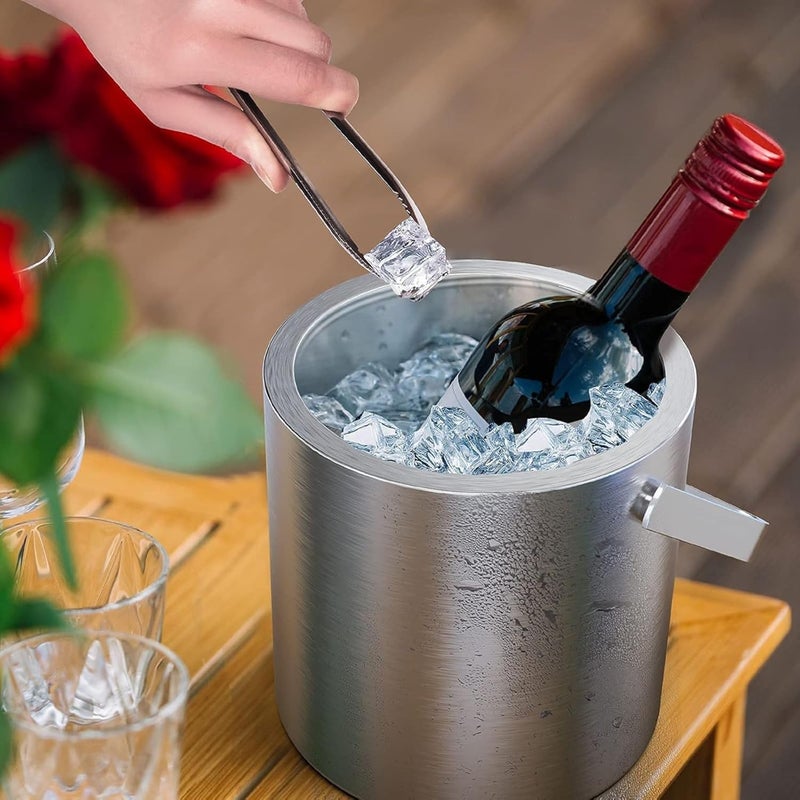 FINALITY دلو ثلج معزول من الفولاذ المقاوم للصدأ مزدوج الجدار مع غطاء | ملقط ثلج ومقياس دبابيس [ 1 لتر ] يحافظ على برودة الثلج لمدة 6 ساعات | أدوات بار رائعة لملحقات بار المنزل، بار صغير، نبيذ - Image 4