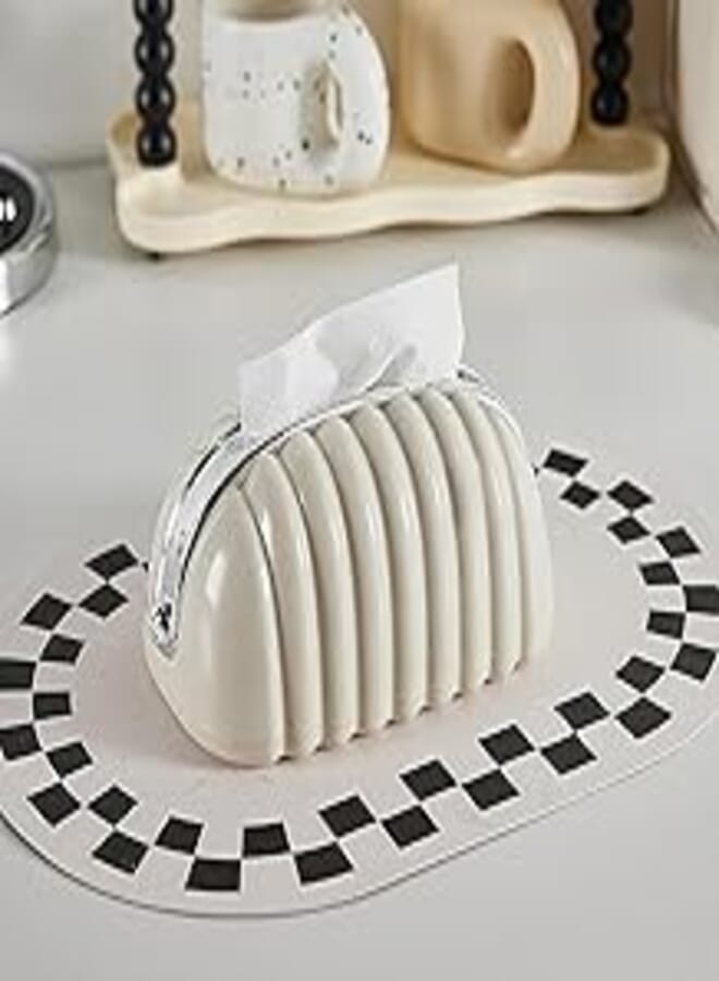 Chic Handbags Tissue Box for Storing and Dispensing with Luxurious Accents and Attractive Decoration.