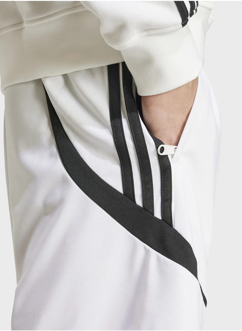 adidas Originals Logo Archive Shorts