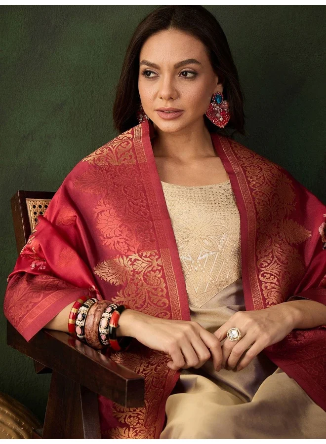 أيه كيه إس Beige Kurta Set With Contrast Dupatta