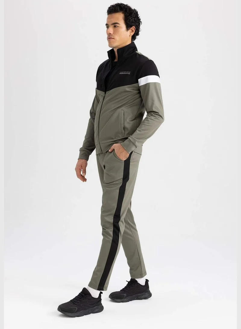 ديفاكتو Slim Fit Sports Joggers