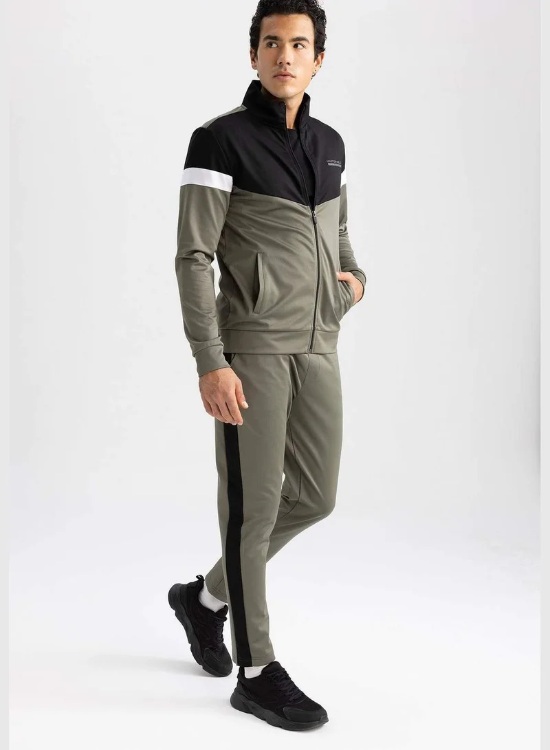 ديفاكتو Slim Fit Sports Joggers