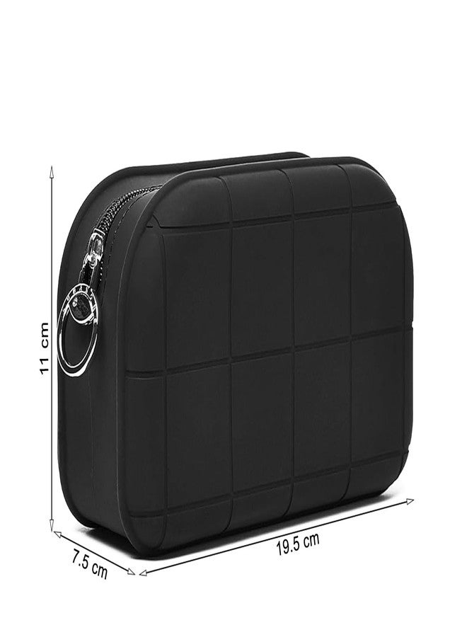 INOVERA (LABEL) Makeup Organizer Pouch for Women, Girls - Silicone Travel Cosmetic Pouches - Cosmetics Make up Brushes Holder Bag (Black) - Image 2