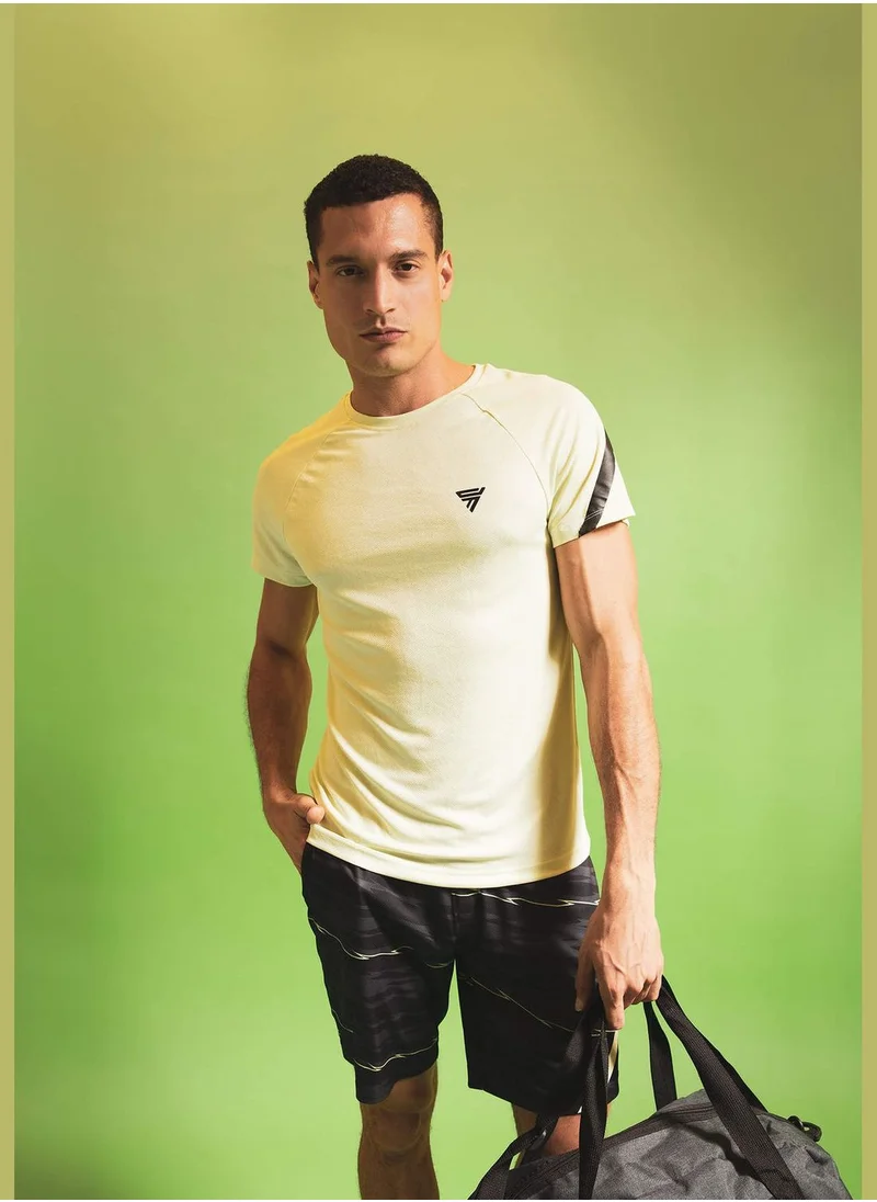 ديفاكتو Man Slim Fit Crew Neck T-Shirt