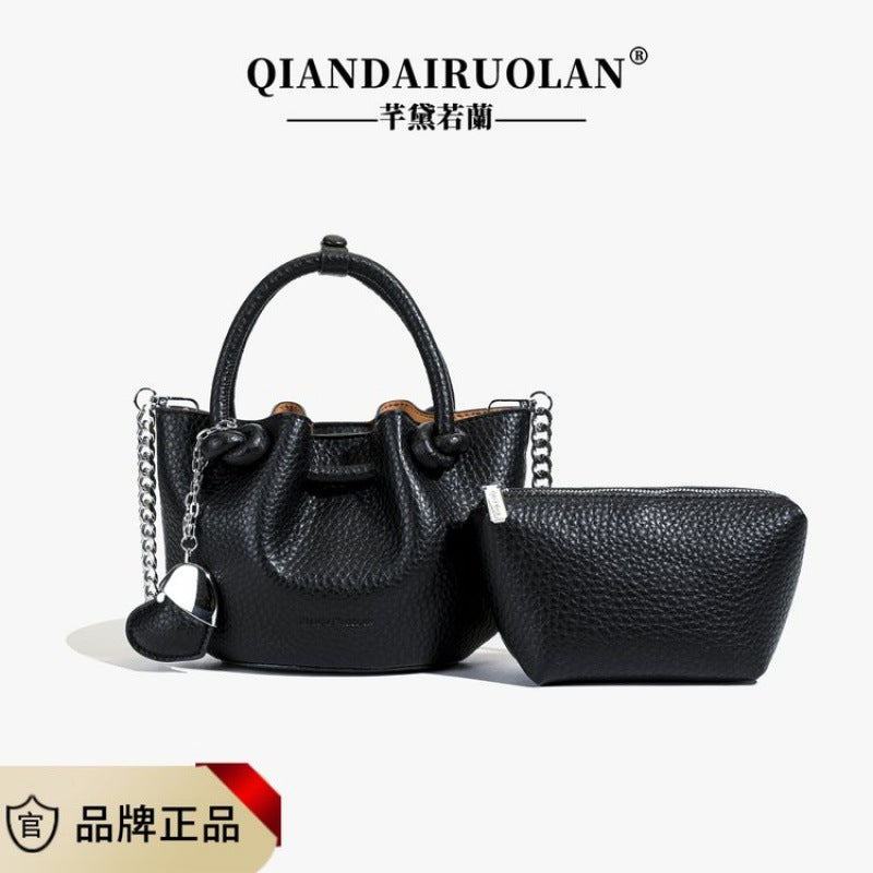 Casual And Fashionable Pleated Bucket Bag For Women Casual Shoulder Crossbody Bag High-End Elegant Mother-In-Law Bag - Image 4