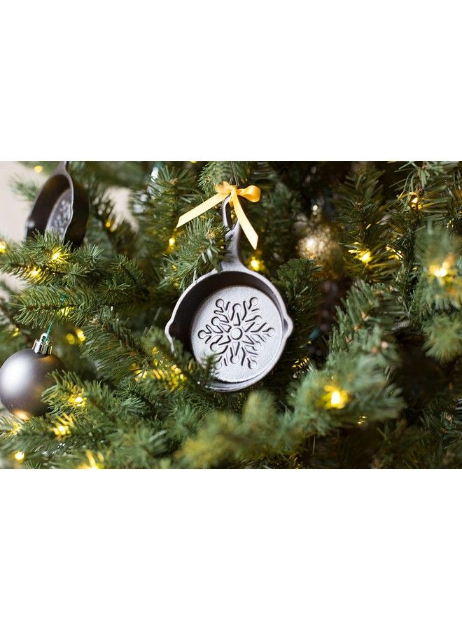 Lodge 2019 Decorative Holiday Mini 3.5" Skillet - Image 3