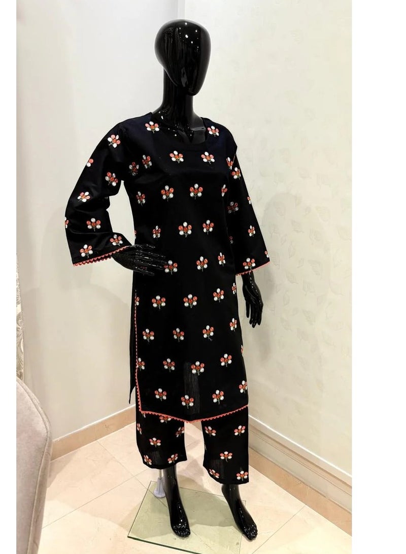 وينشيلز سلوار قميص باكستاني أسود مطرز - قطن فائق النعومة | مقاس متوسط - Image 1