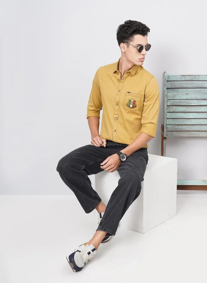 ذا انديان كراج كو Men Slim Fit Solid Full Sleeves Spread Collar Casual Shirt