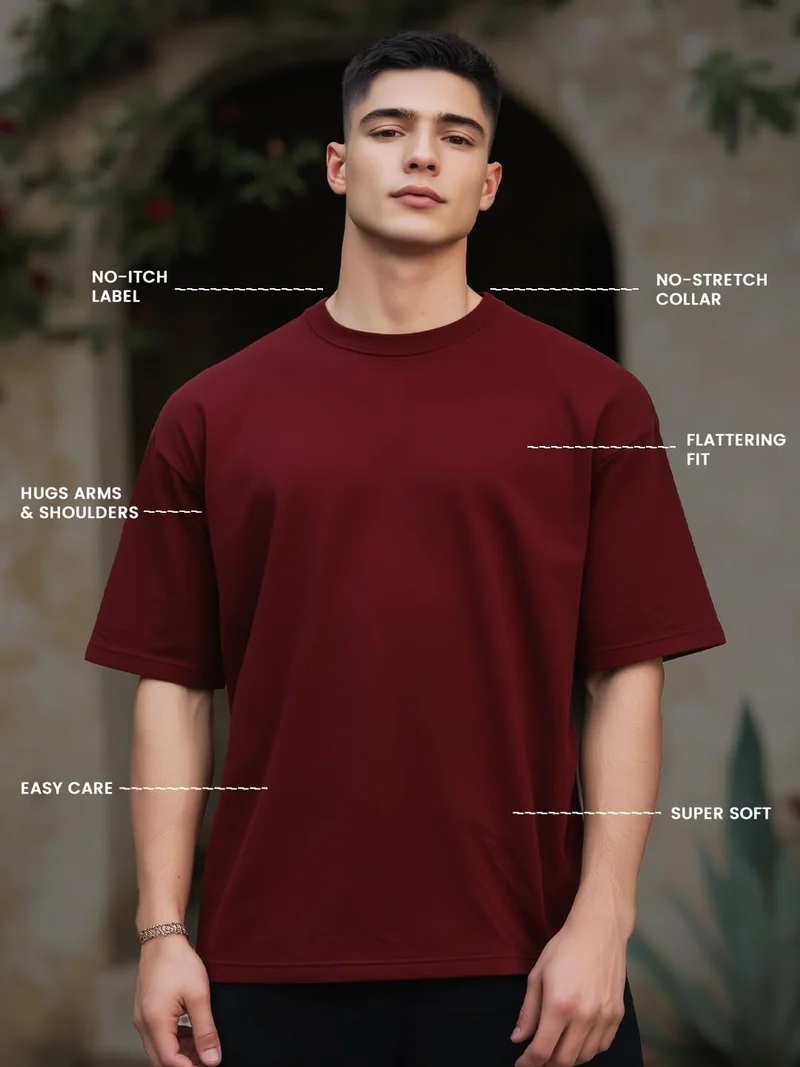 نوبيرو Men's Maroon Oversized Graphic T-Shirt