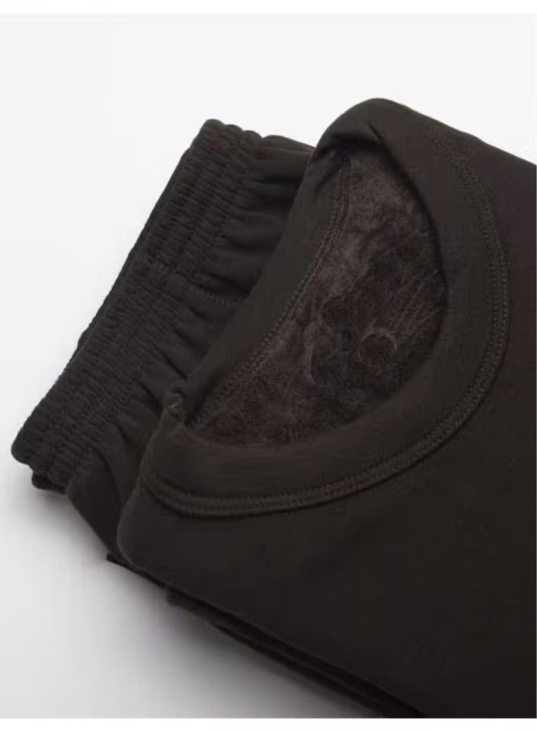 بيجامة شتوية رجالية فرو داخلي قطن 100% – طقم نوم رجالي دافئ كم طويل وسروال طويل –بلون بني – ناعم دافئ للشتاء - Image 2