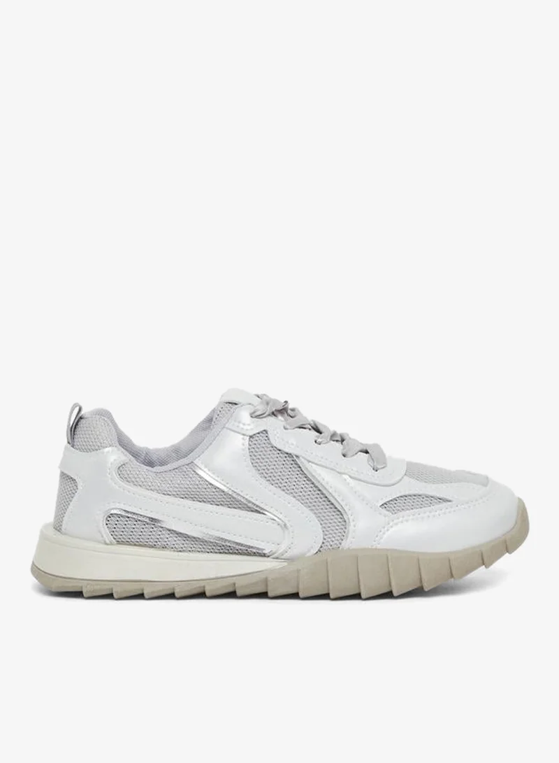 ستايلي اكتيف حذاء رياضي برباط مزين بالدانتيل