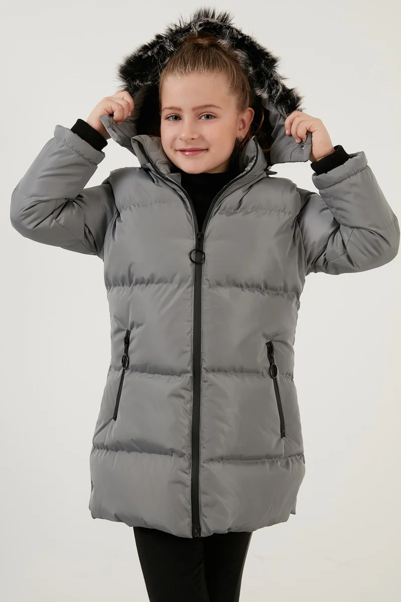 ليلا Plush Lined Faux Fur Collar Removable Hooded Winter Coat Girls' Coat 5760072
