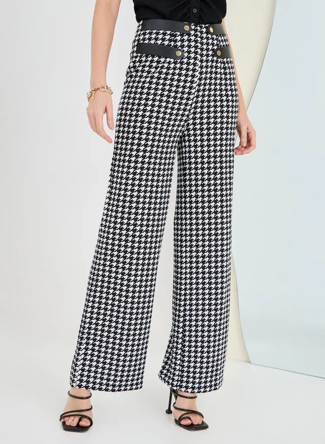 Styli Houndstooth Print Fit & Flare Stretch Trouser